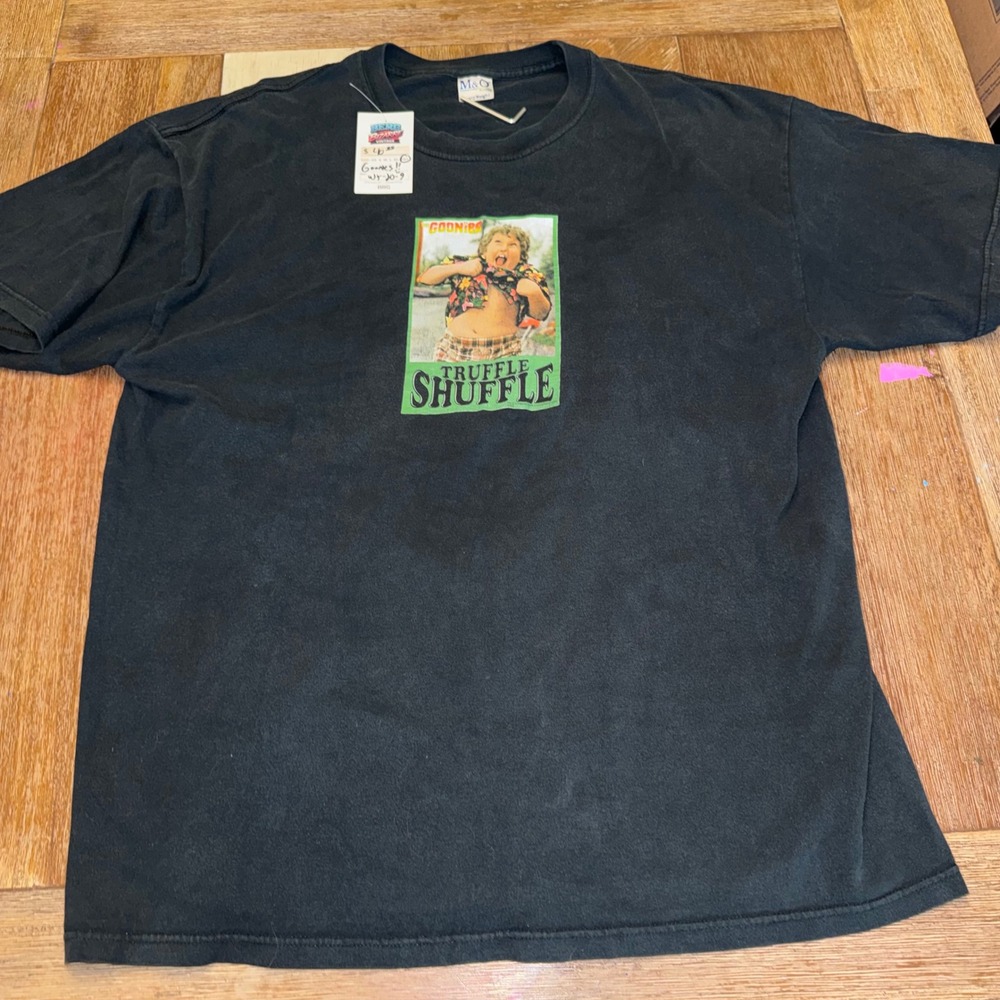M&O Knits The Goonies T-Shirt Mens 2XL Black Good Truffle Shuffle Graphic Tee